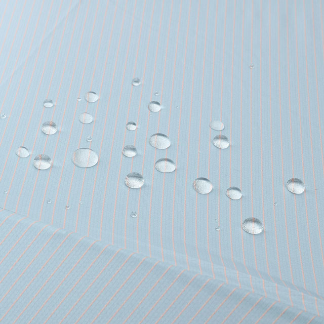 使用後すぐバッグにイン。晴雨兼用折り畳み傘【TO&FRO】