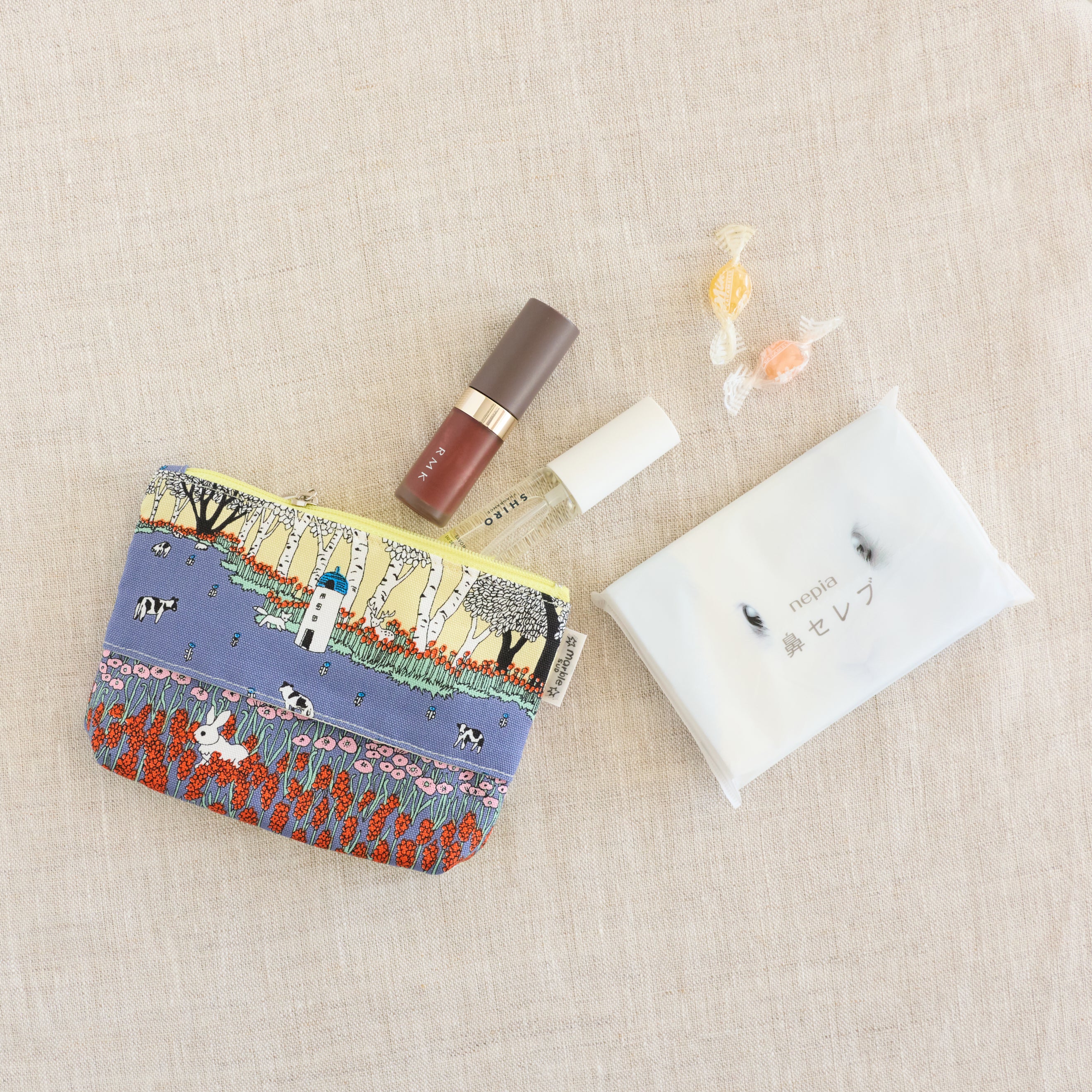 北海道・美瑛柄｜ティッシュPouch BIEI【marble SUD】 – ことりっぷ