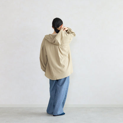 旅のアイデアを詰め込んだ撥水・ＵＶカットほのかわフーディーブルゾン【フェリシモ×ことりっぷ】