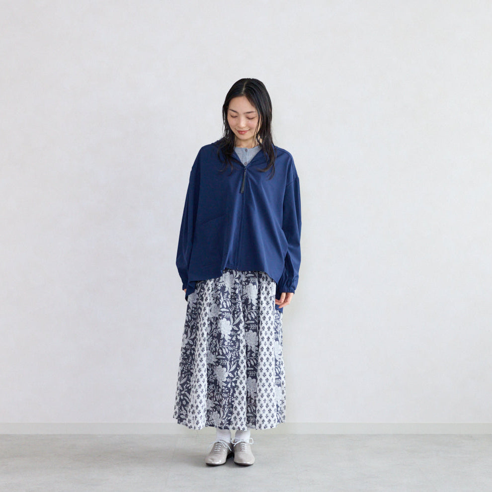 旅のアイデアを詰め込んだ撥水・ＵＶカットほのかわフーディーブルゾン【フェリシモ×ことりっぷ】