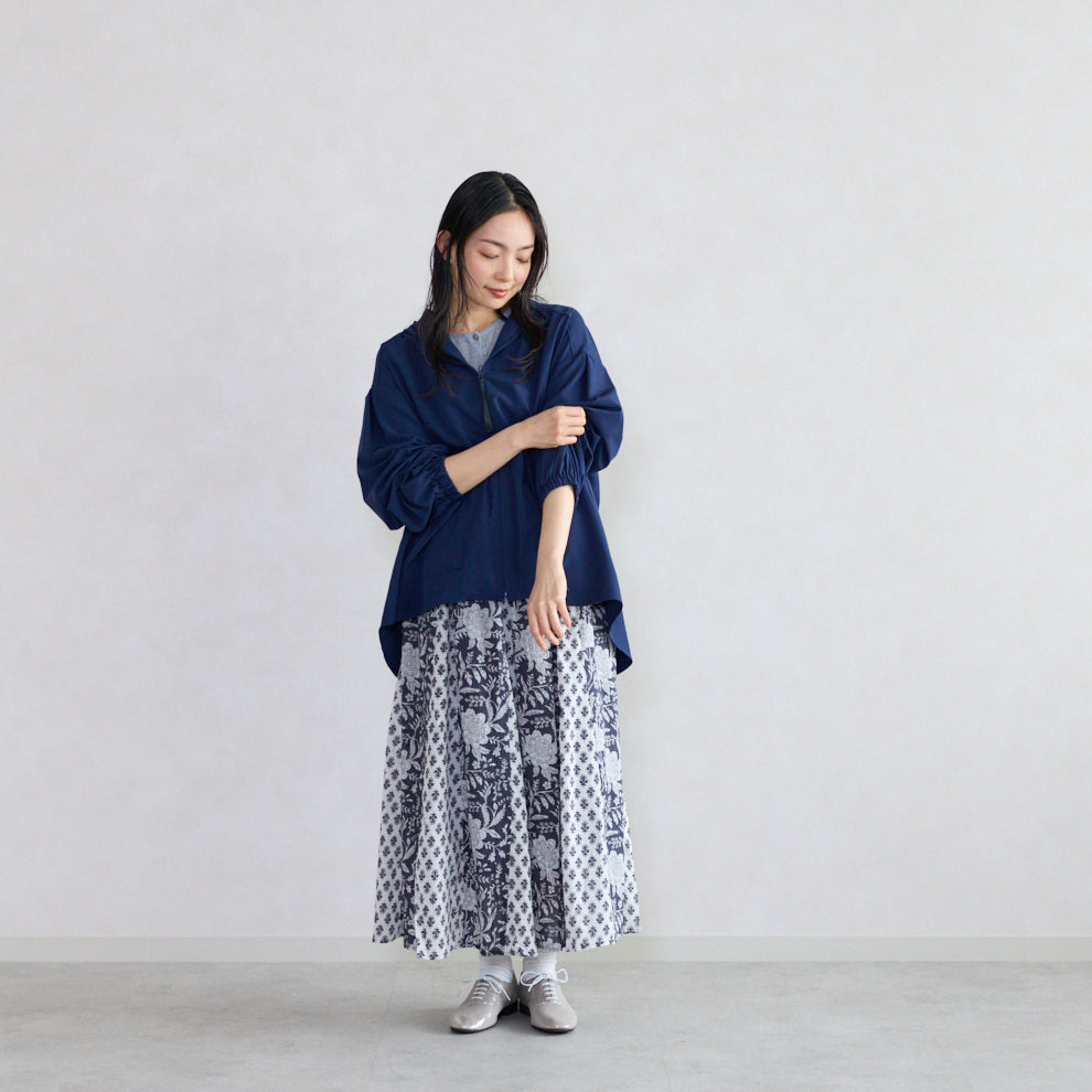 旅のアイデアを詰め込んだ撥水・ＵＶカットほのかわフーディーブルゾン【フェリシモ×ことりっぷ】