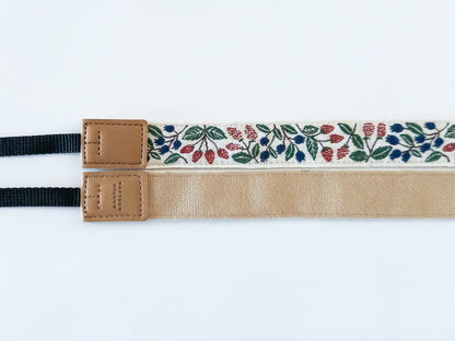 チロルリボンのカメラストラップ【レピヤンリボン】