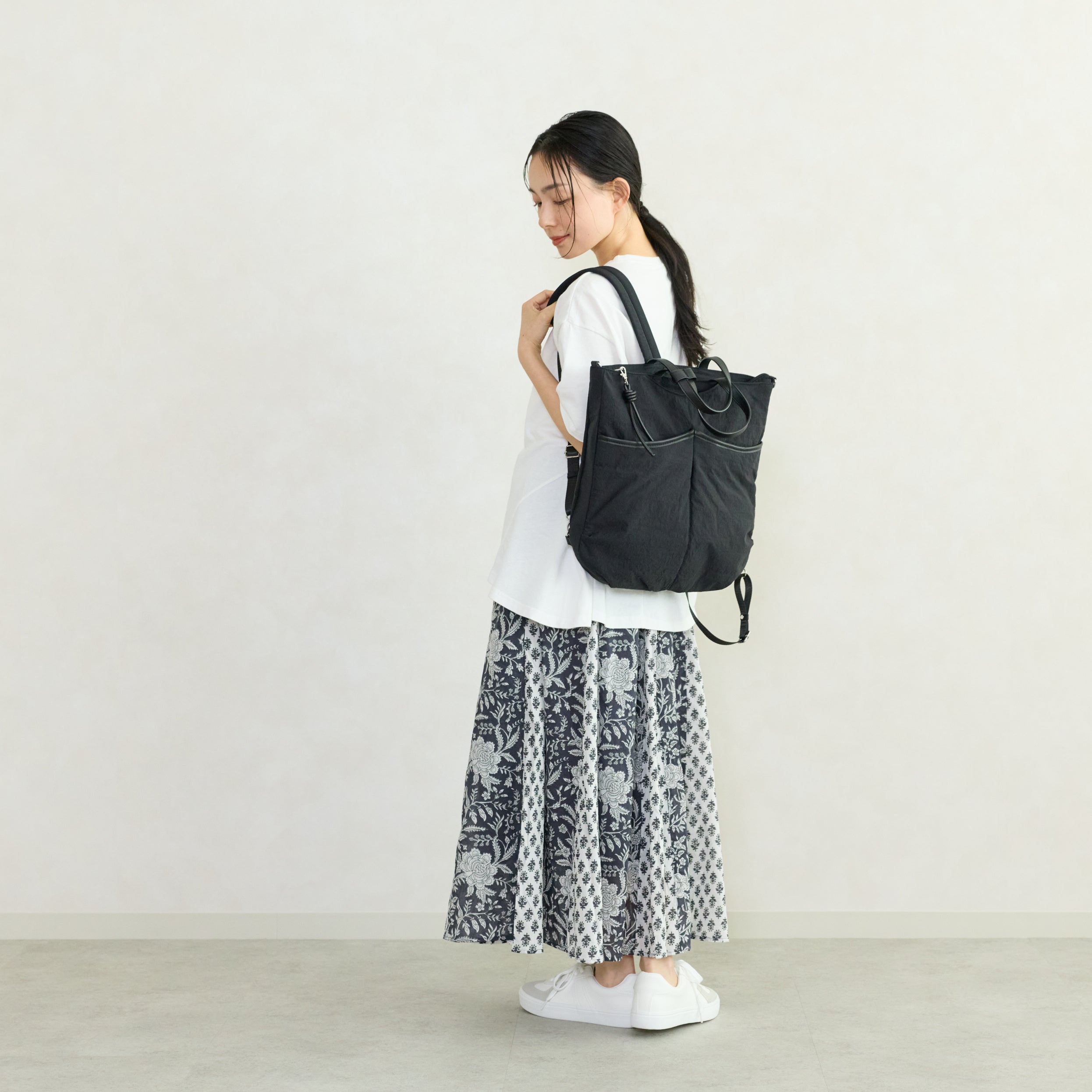 リュックにもなる軽やか3WAYバッグ【フェリシモ×ことりっぷ】 – ことり