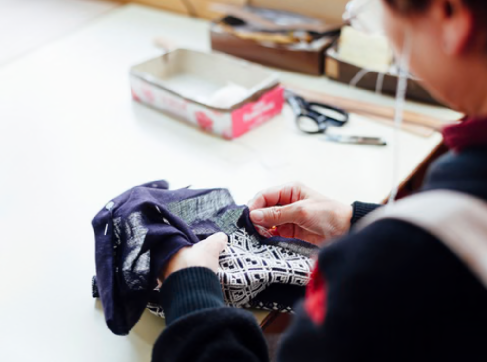 こぎん刺しポーチ【東北スタンダードマーケット×弘前こぎん研究所】