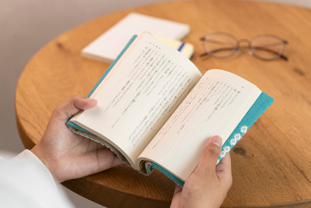 こぎん刺しブックカバー【東北スタンダードマーケット×弘前こぎん研究