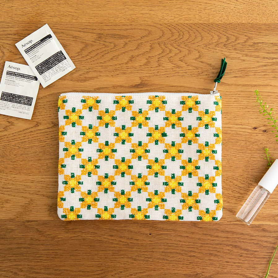 刺繍ポーチ ダンデライオン【テンジンファクトリー】