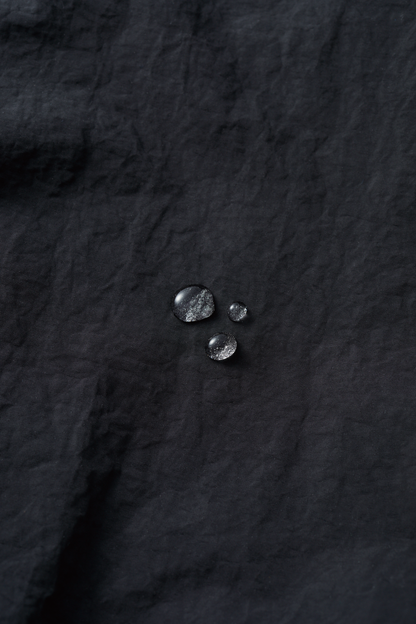 旅のアイデアを詰め込んだ撥水・ＵＶカットほのかわフーディーブルゾン【フェリシモ×ことりっぷ】