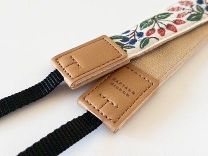 チロルリボンのカメラストラップ【レピヤンリボン】