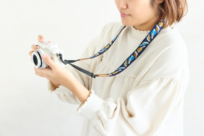 チロルリボンのカメラストラップ【レピヤンリボン】