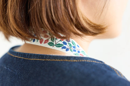 チロルリボンのカメラストラップ【レピヤンリボン】